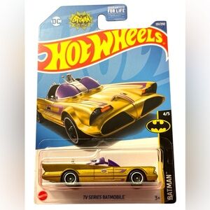 NWT Hot Wheels TV Series Batmobile Gold - Batman